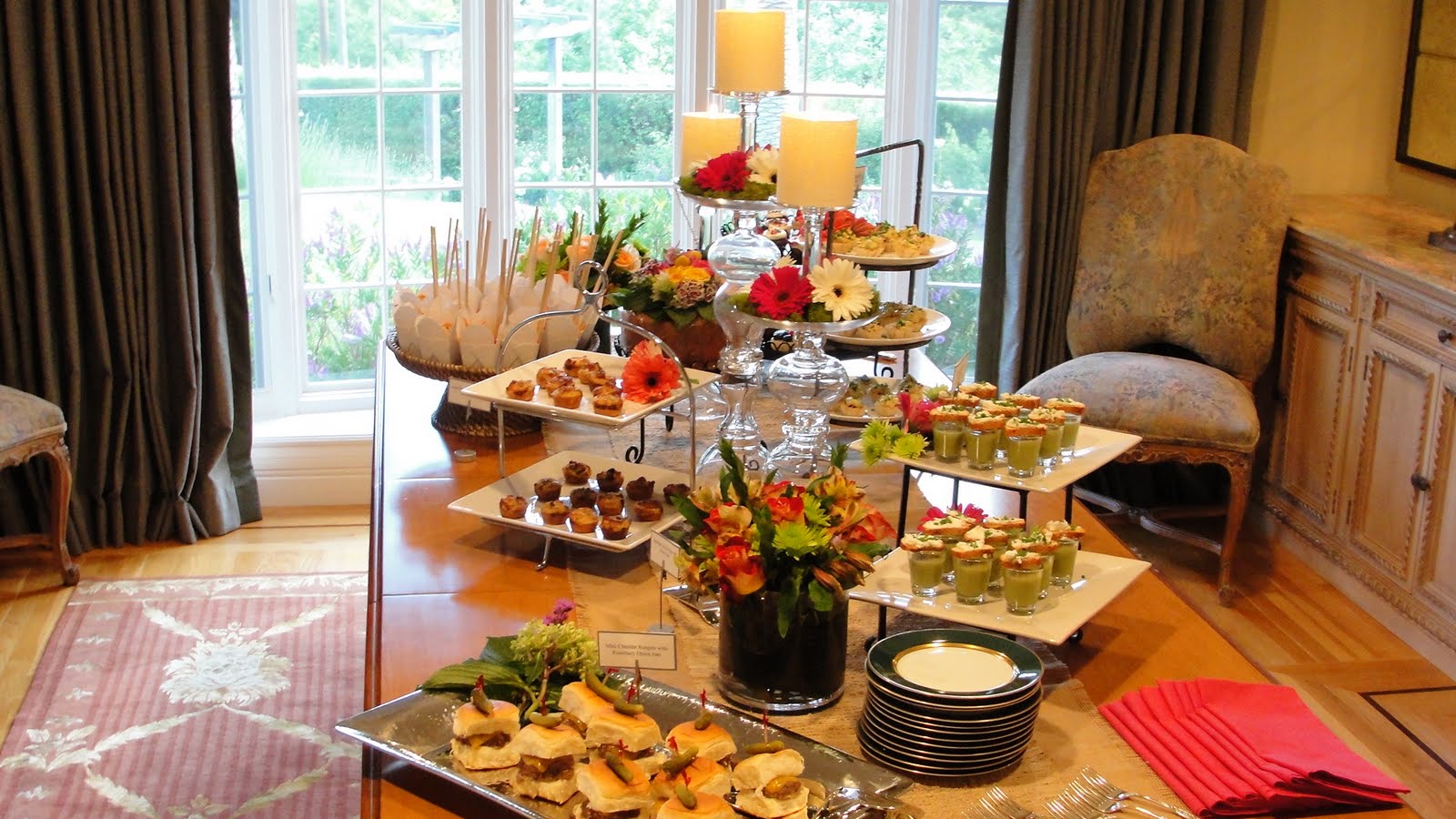 Why Catering Is The Way To Go While Planning An Event